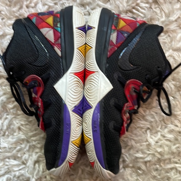 Kyrie Irving Nike basketball shoes for toddler size 12 - Picture 13 of 15